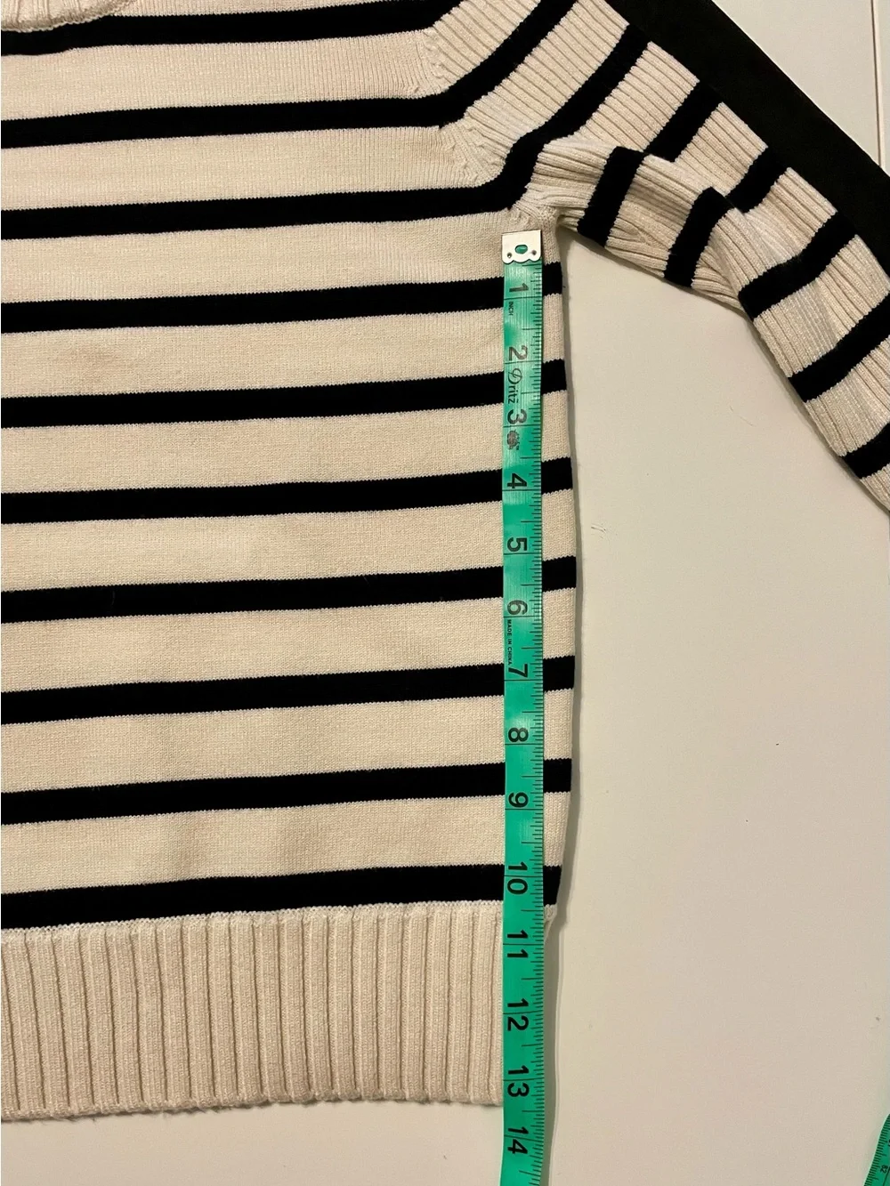 Evereve Harlow Black & Ivory Striped Crewneck Sweater w Faux Suade sleeves